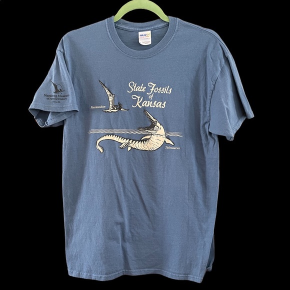 Gildan Heavy Cotton State Fossils of Kansas Unisex Tee Size Medium - Picture 5 of 7